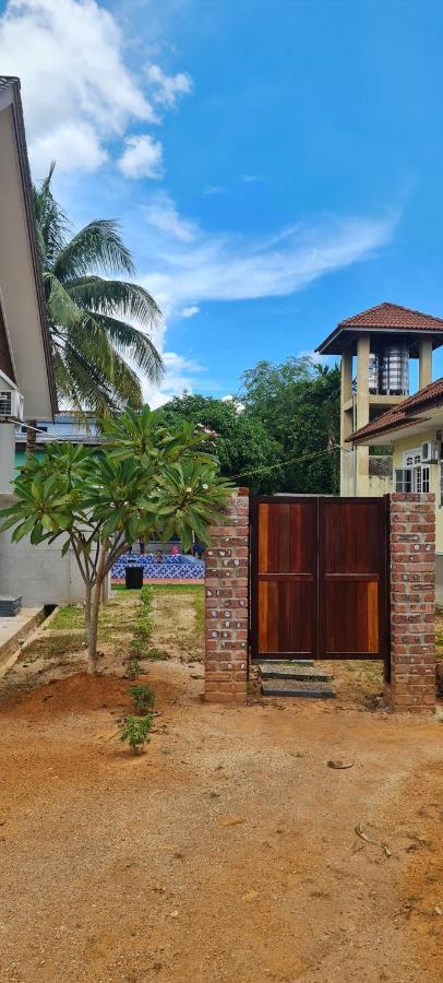 Casa Tiga Homestay Besut Kampung Kuala Besut Bagian luar foto