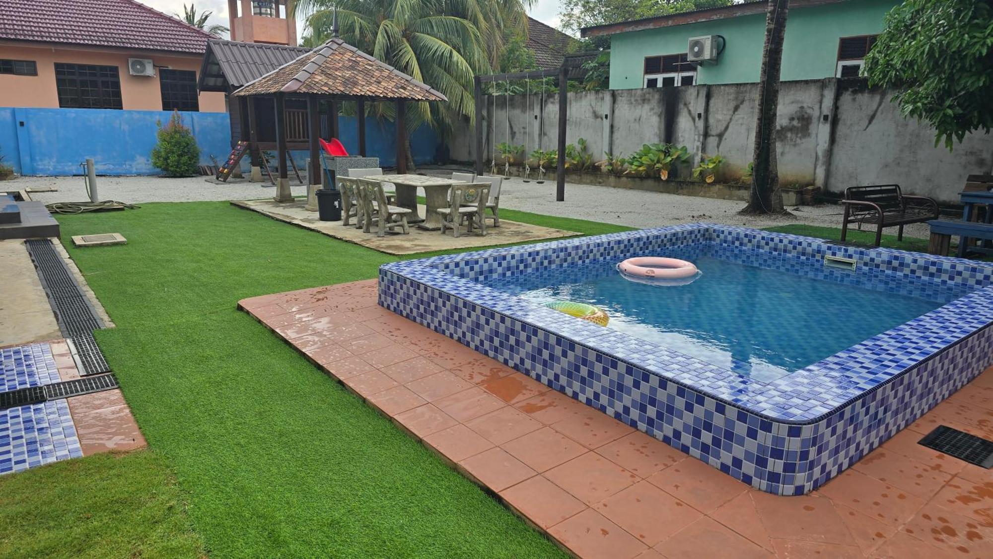 Casa Tiga Homestay Besut Kampung Kuala Besut Bagian luar foto